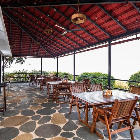 The Lighthouse - Formerly Known As Utan Sea Resort ธาเน ภายนอก รูปภาพ